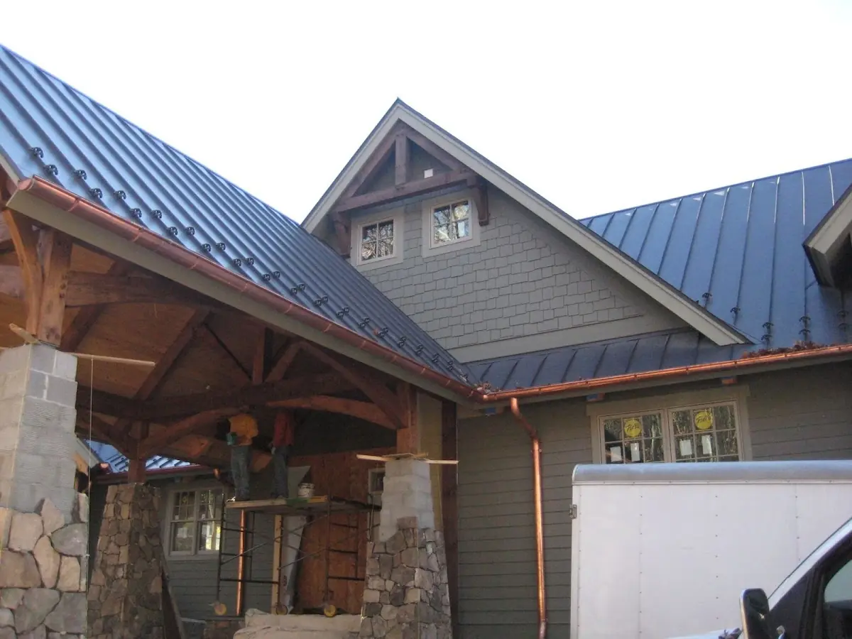 Craftsman Roofing team delivering quality roofing work in East Glastonbury